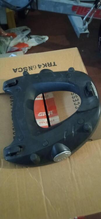 Valige Trekker Givi (5)