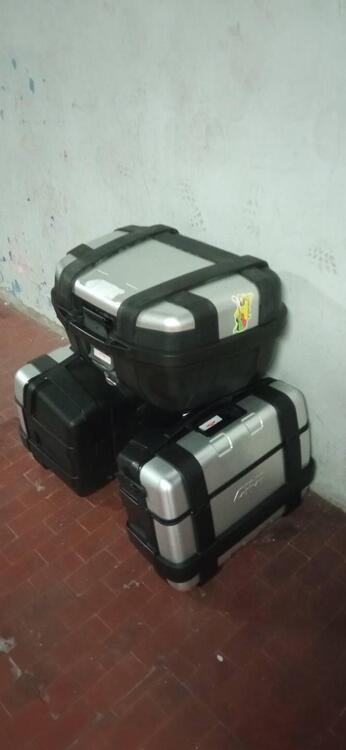 Valige Trekker Givi (2)