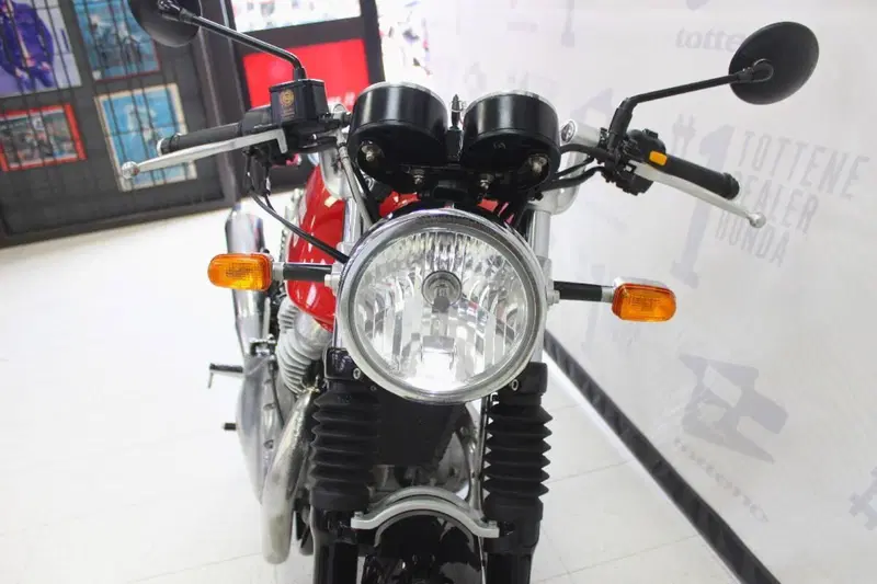 Royal Enfield Continental GT 650 (2021 - 26) (4)