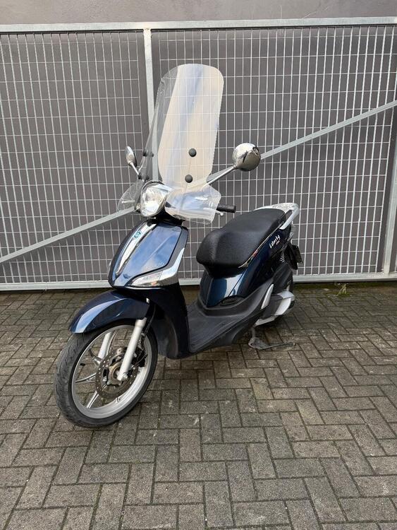 Piaggio Liberty 150 i-get ABS (2016) (3)