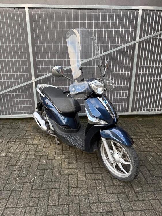 Piaggio Liberty 150 i-get ABS (2016) (5)