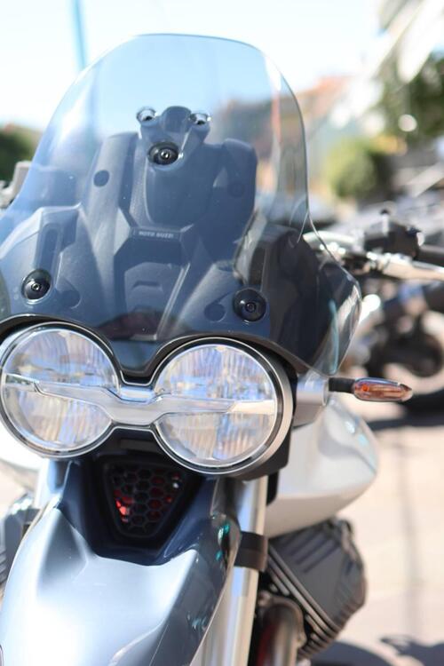 Moto Guzzi V85 TT (2024 - 25) (4)