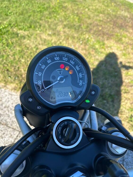 Triumph Street Scrambler 900 (2017 - 18) (3)