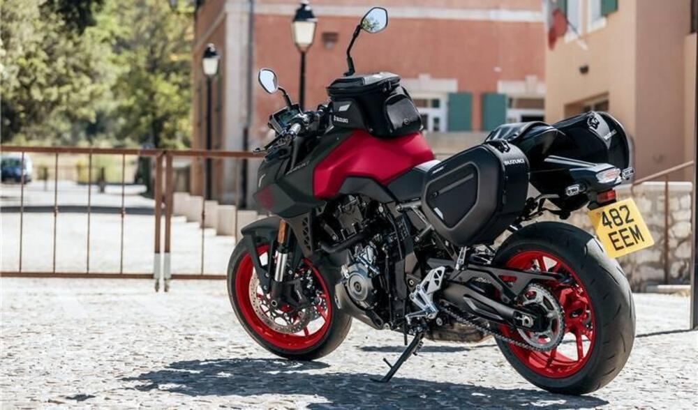 Suzuki GSX-8S EVO (2025)