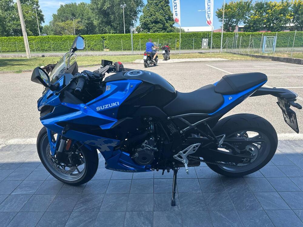 Suzuki GSX-8R (2024 - 25) (2)