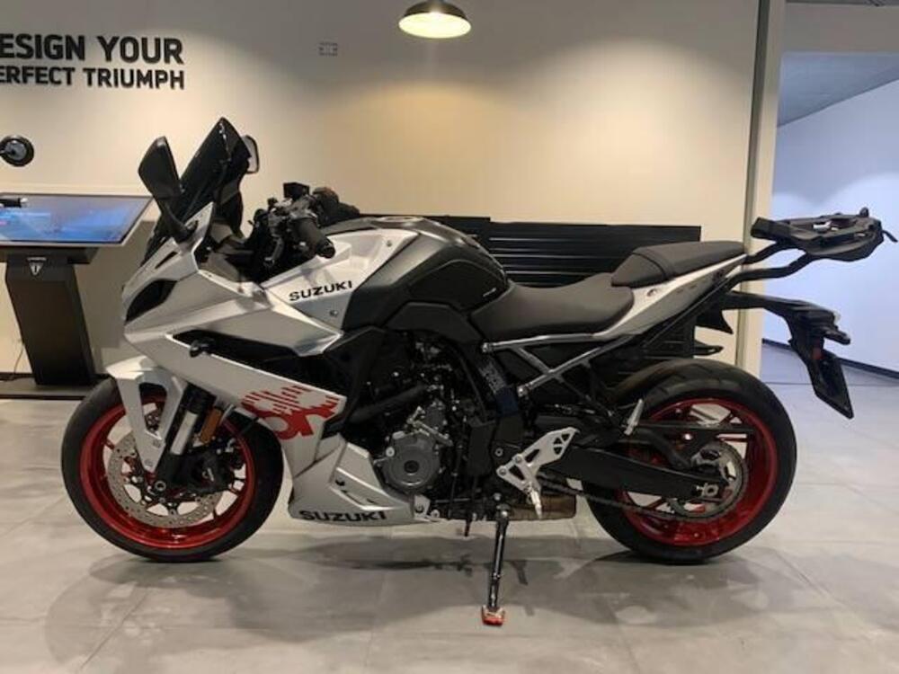 Suzuki GSX-8R (2024 - 25) (2)