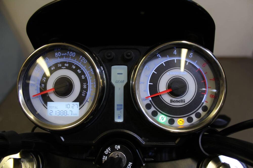 Benelli Imperiale 400 (2021 - 25) (3)