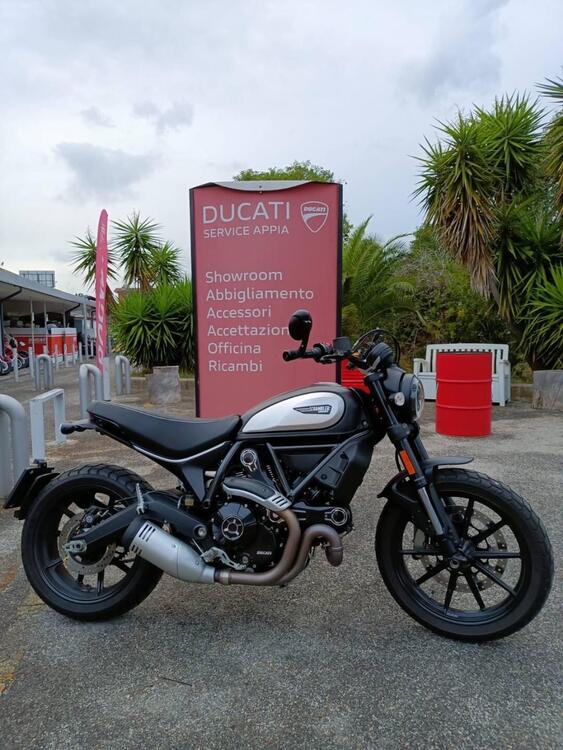 Ducati Scrambler 800 Icon Dark (2021 - 22)