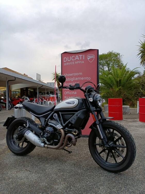 Ducati Scrambler 800 Icon Dark (2021 - 22) (2)