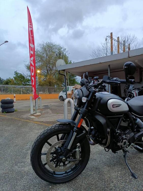 Ducati Scrambler 800 Icon Dark (2021 - 22) (5)