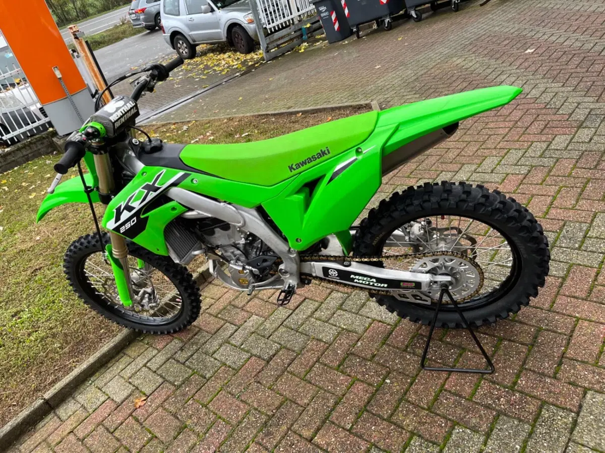 Kawasaki KX250 (2024) (10)