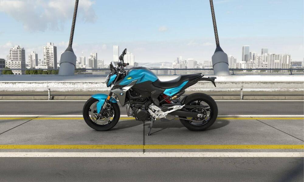 Bmw F 900 R (2025) (2)