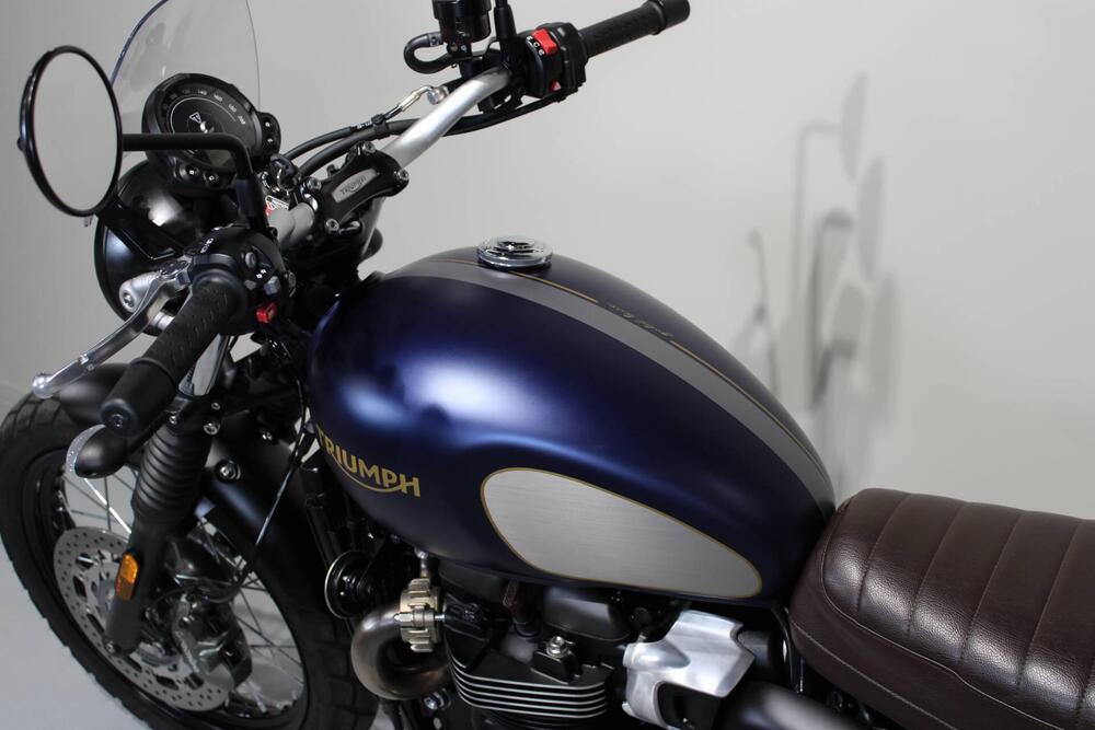 Triumph Street Scrambler 900 Gold Line Edition (2021 - 23) (5)