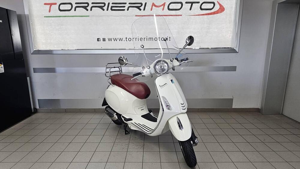 Vespa Primavera 125 3V ie (2014 - 16) (2)