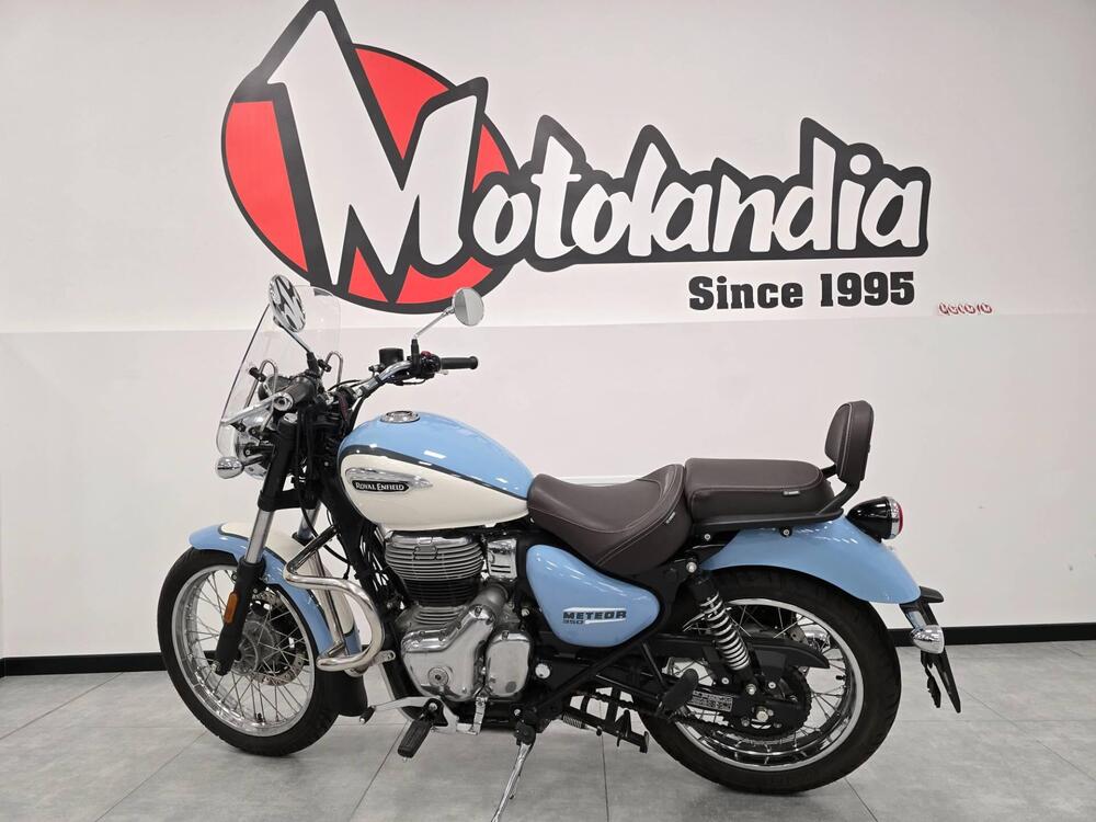 Royal Enfield Meteor 350 Aurora (2024 - 25) (2)