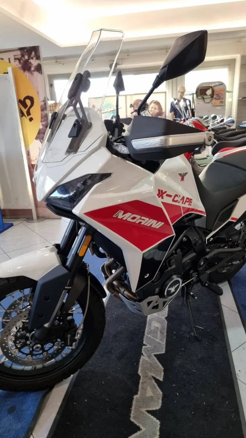 Moto Morini X-Cape 650 (2021 - 26) (11)