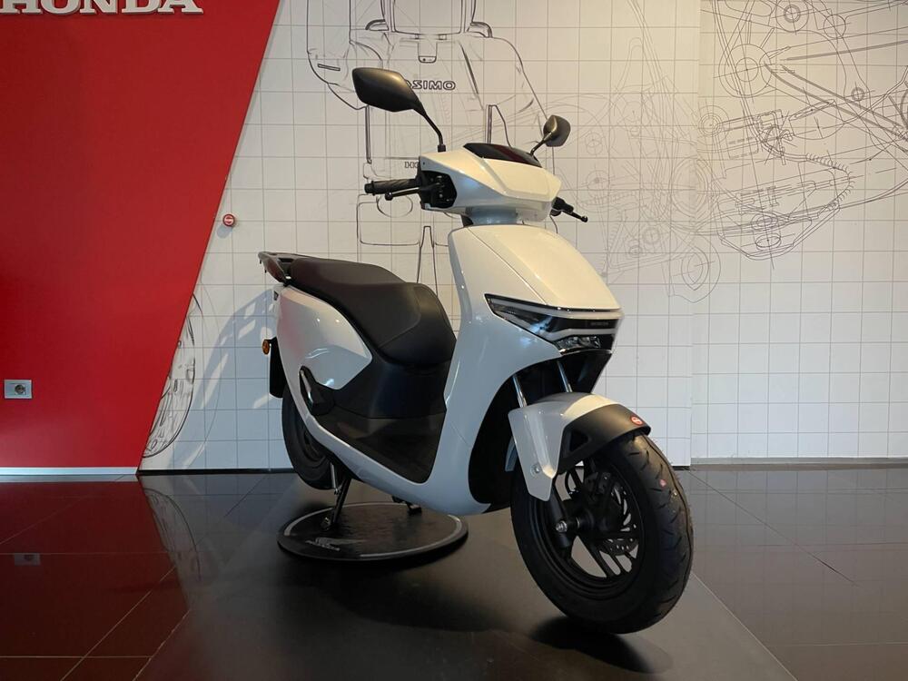 Honda CUV e: (2025) (3)