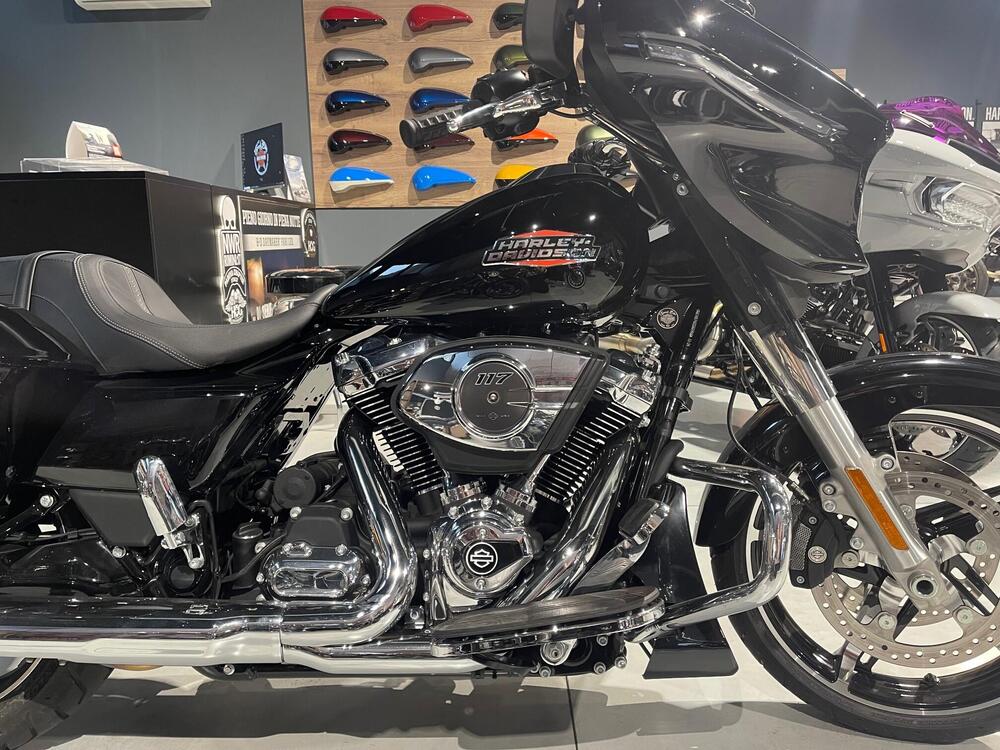 Harley-Davidson Street Glide (2024 - 25) (4)