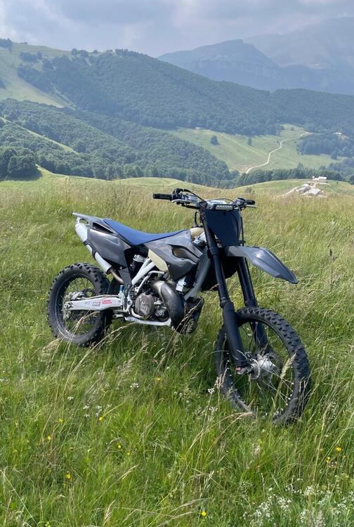 Husqvarna TE 250 (2016) (3)