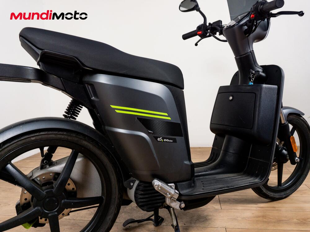 Askoll eS3 Evo 2.8 (2019 - 25) (4)