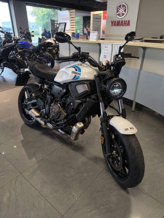 Yamaha XSR 700 (2022 - 25) (2)
