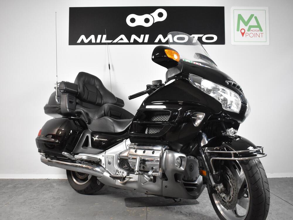 Honda GL 1800 Gold Wing (2007 - 11) (2)