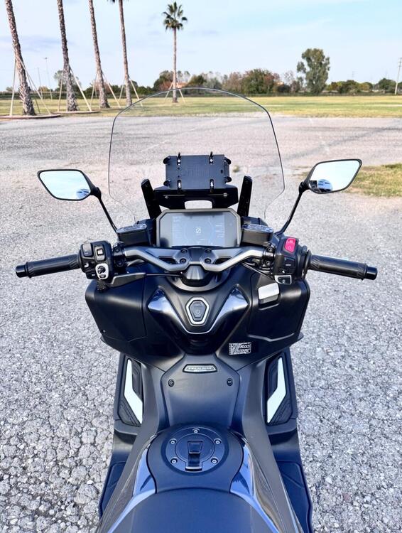 Yamaha T-Max 560 Tech Max (2022 - 24) (4)