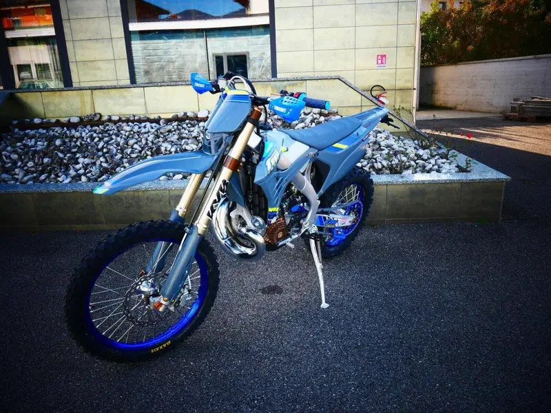 Tm Moto EN 300 Fi ES 2T TM Corse (2025) (5)