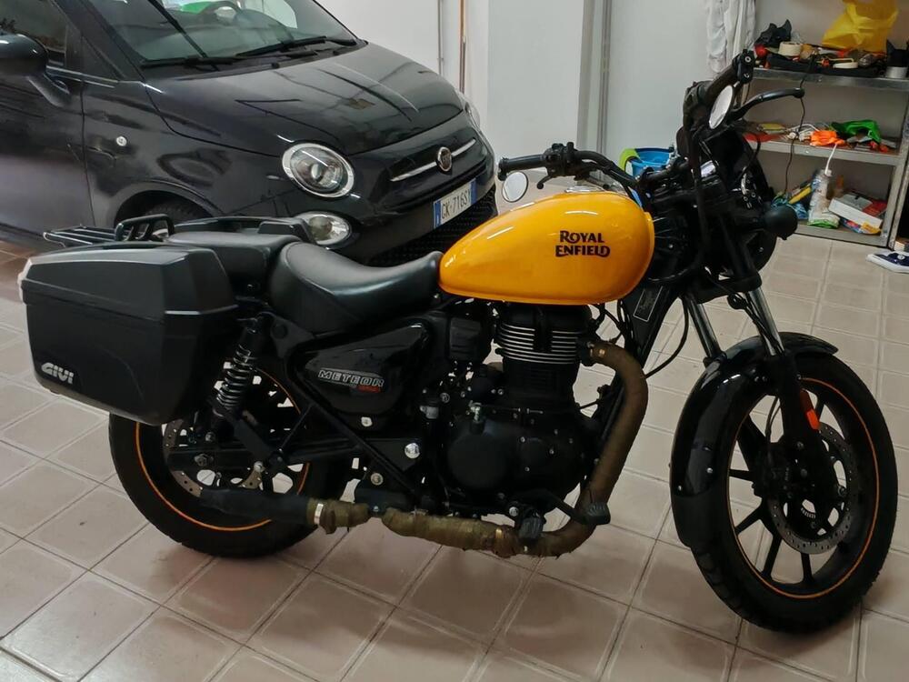 Royal Enfield Meteor 350 Fireball (2021 - 25) (3)