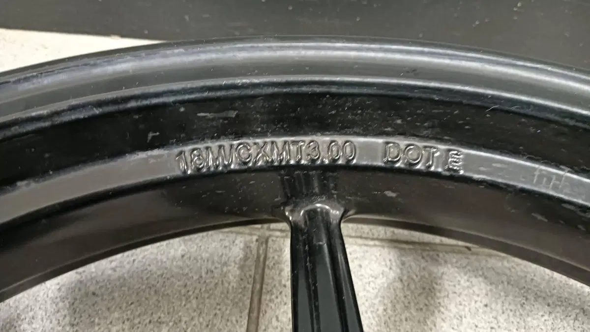 DUCATI SCRAMBLER 800 CERCHI ORIGINALI (7)