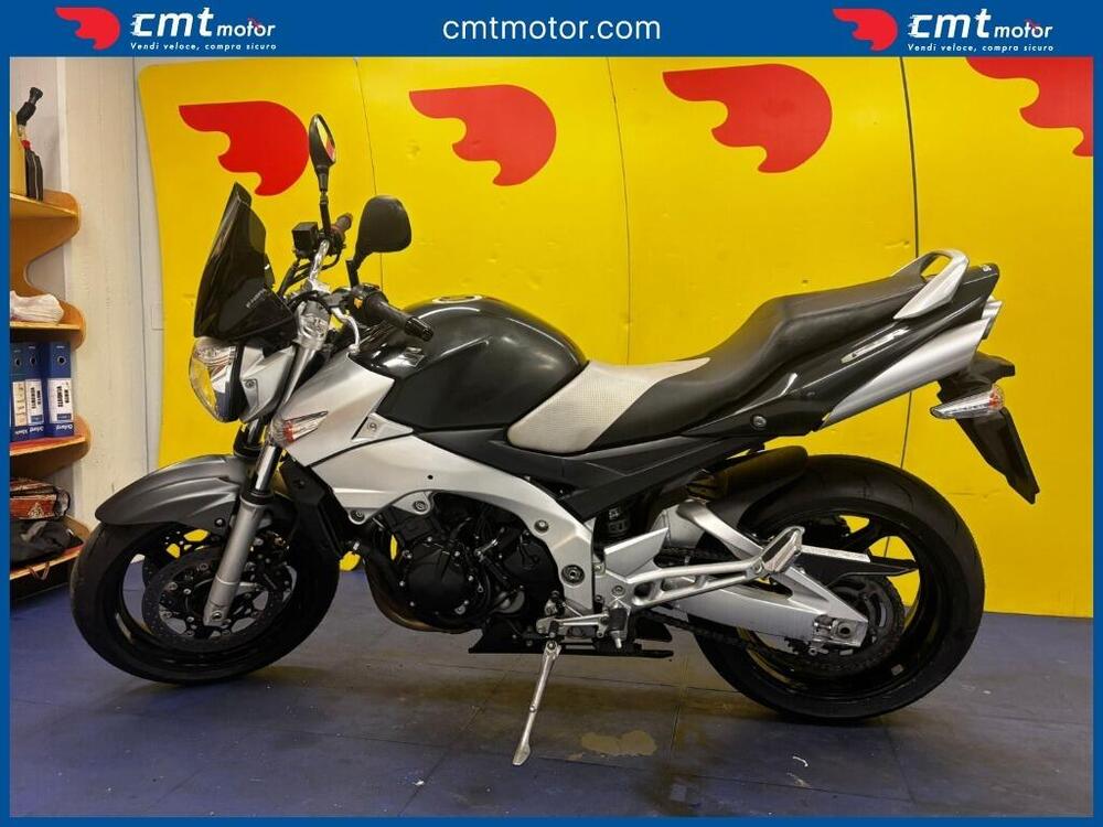 Suzuki GSR 600 (2006 - 11) (3)