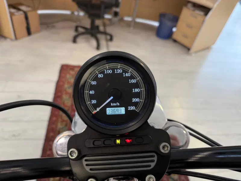 Harley-Davidson 883 Hugger (1994 - 00) - XLH (9)