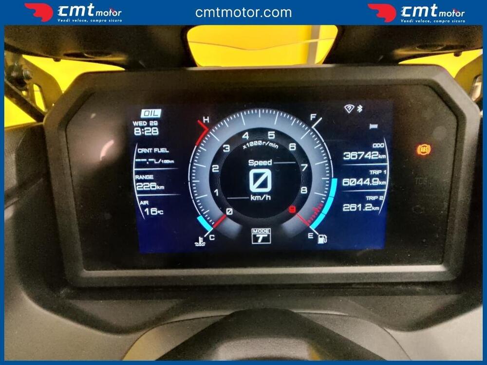 Yamaha T-Max 560 (2022 - 24) (5)