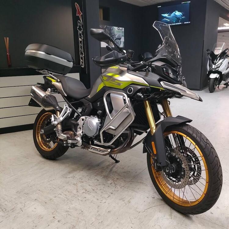 Voge Valico 900DSX (2024 - 25) (5)