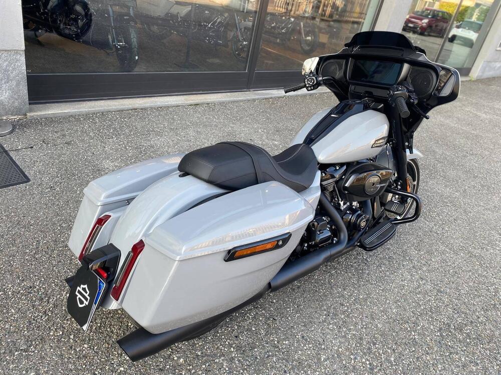 Harley-Davidson Street Glide (2024 - 25) (4)