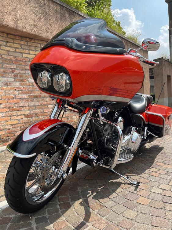 Harley-Davidson 1800 Road Glide (2008 - 12) - FLTRSE (4)