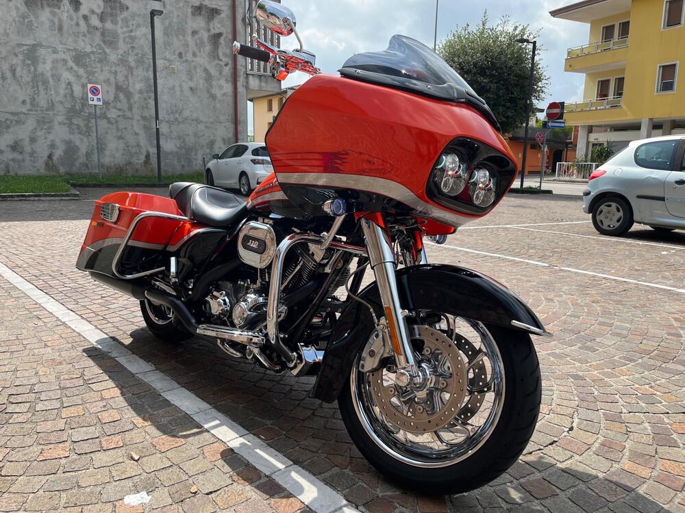 Harley-Davidson 1800 Road Glide (2008 - 12) - FLTRSE (2)