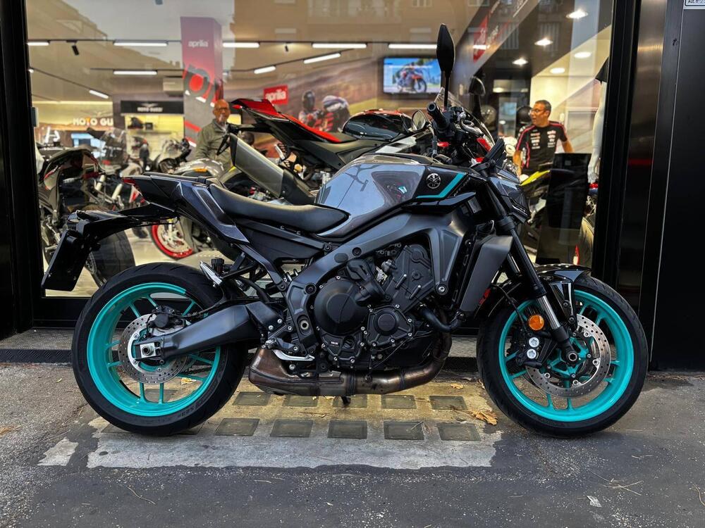 Yamaha MT-09 Y-AMT (2024 - 25)