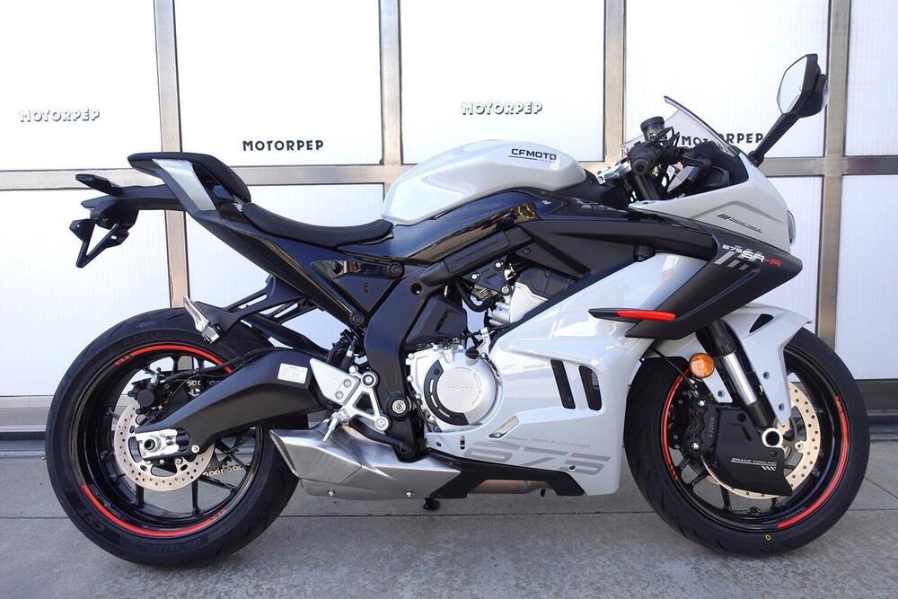 CFMOTO 675SR-R (2025) (2)
