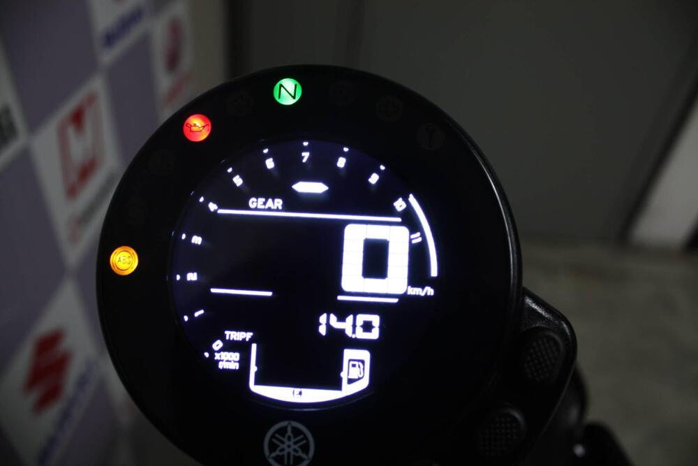 Yamaha XSR 700 (2022 - 25) (2)