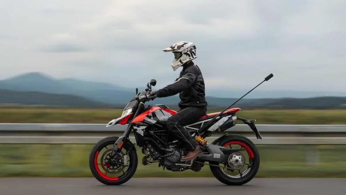Insta360 X4 Air: la nuova videocamera 8K 360 ultraleggera per chi è sempre in movimento (o in moto!) (6)