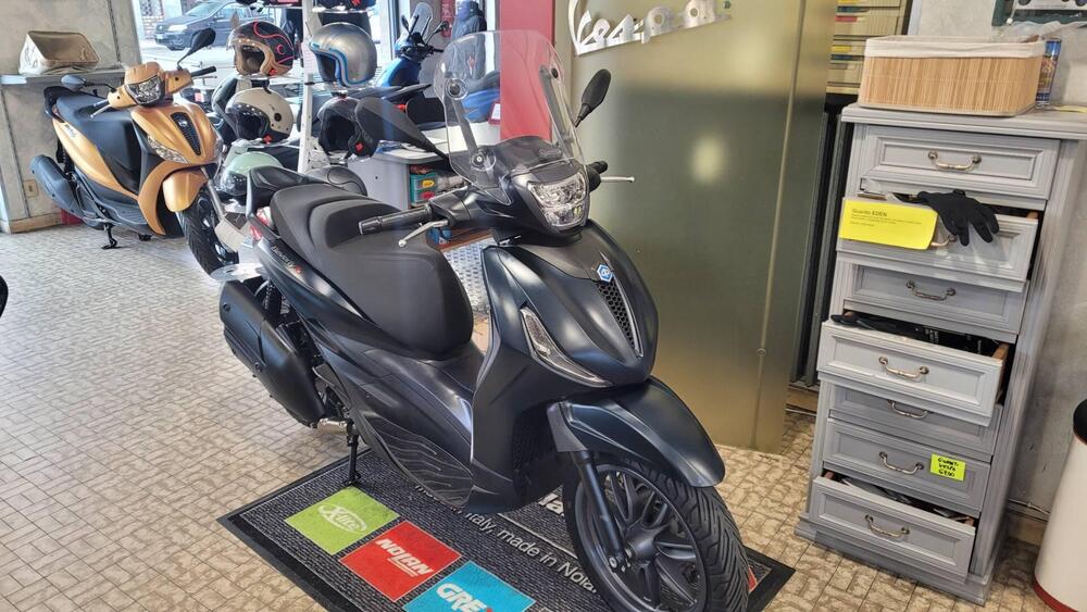 Piaggio Beverly 400 S ABS-ASR (2021 - 24) (2)