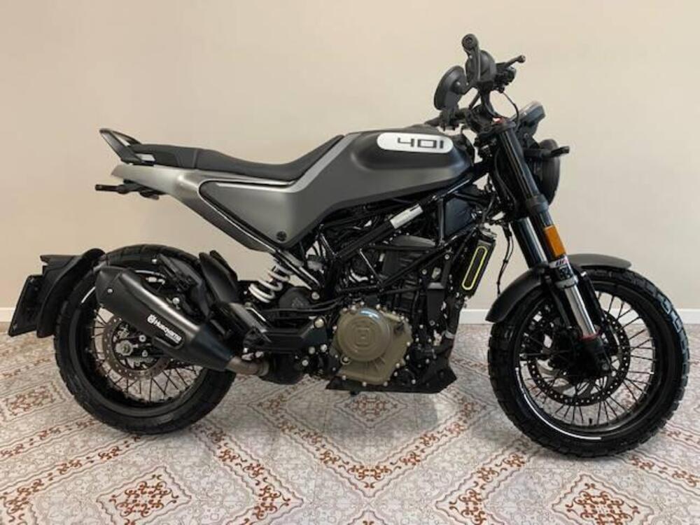 Husqvarna Svartpilen 401 (2021 - 23) (2)