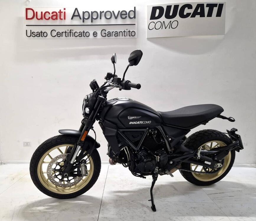 Ducati Scrambler 800 Icon Dark (2025) (2)