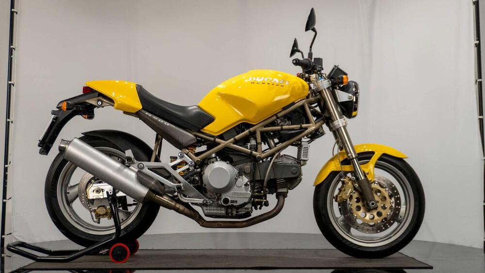 Ducati Monster M900 (5)
