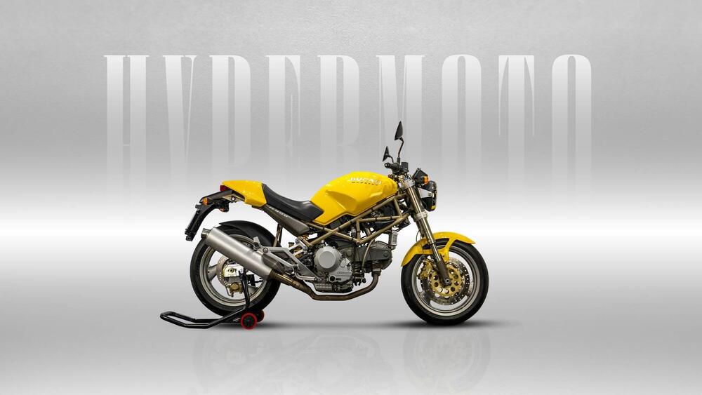 Ducati Monster M900