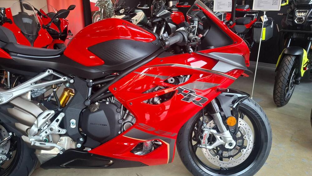 QJ Motor SRK 921 RR (2025) (3)