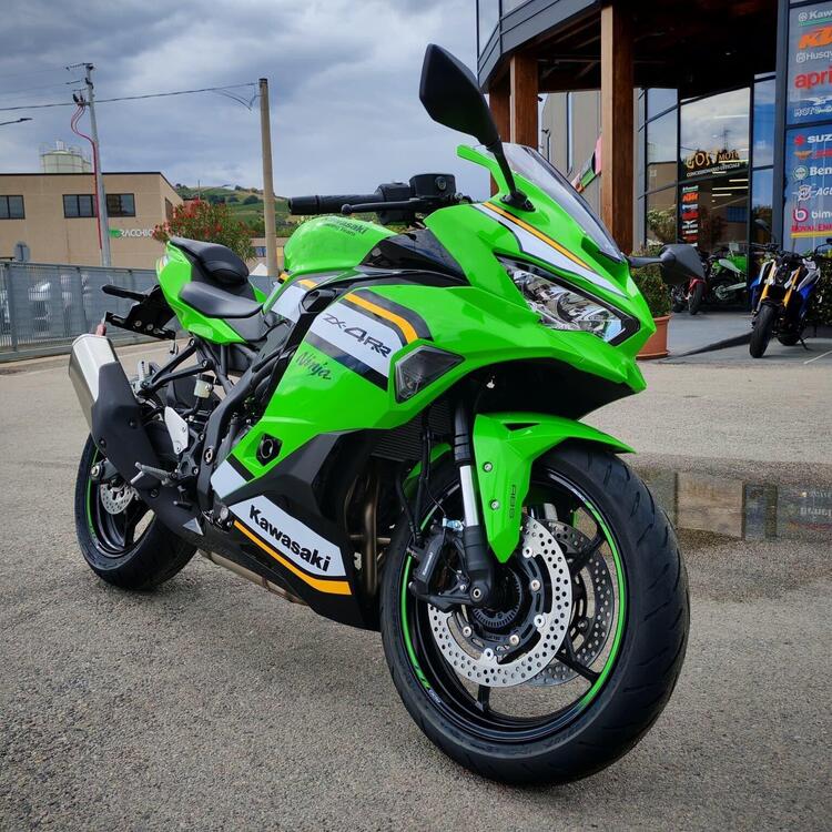 Kawasaki Ninja ZX-4RR (2024 - 26) (2)