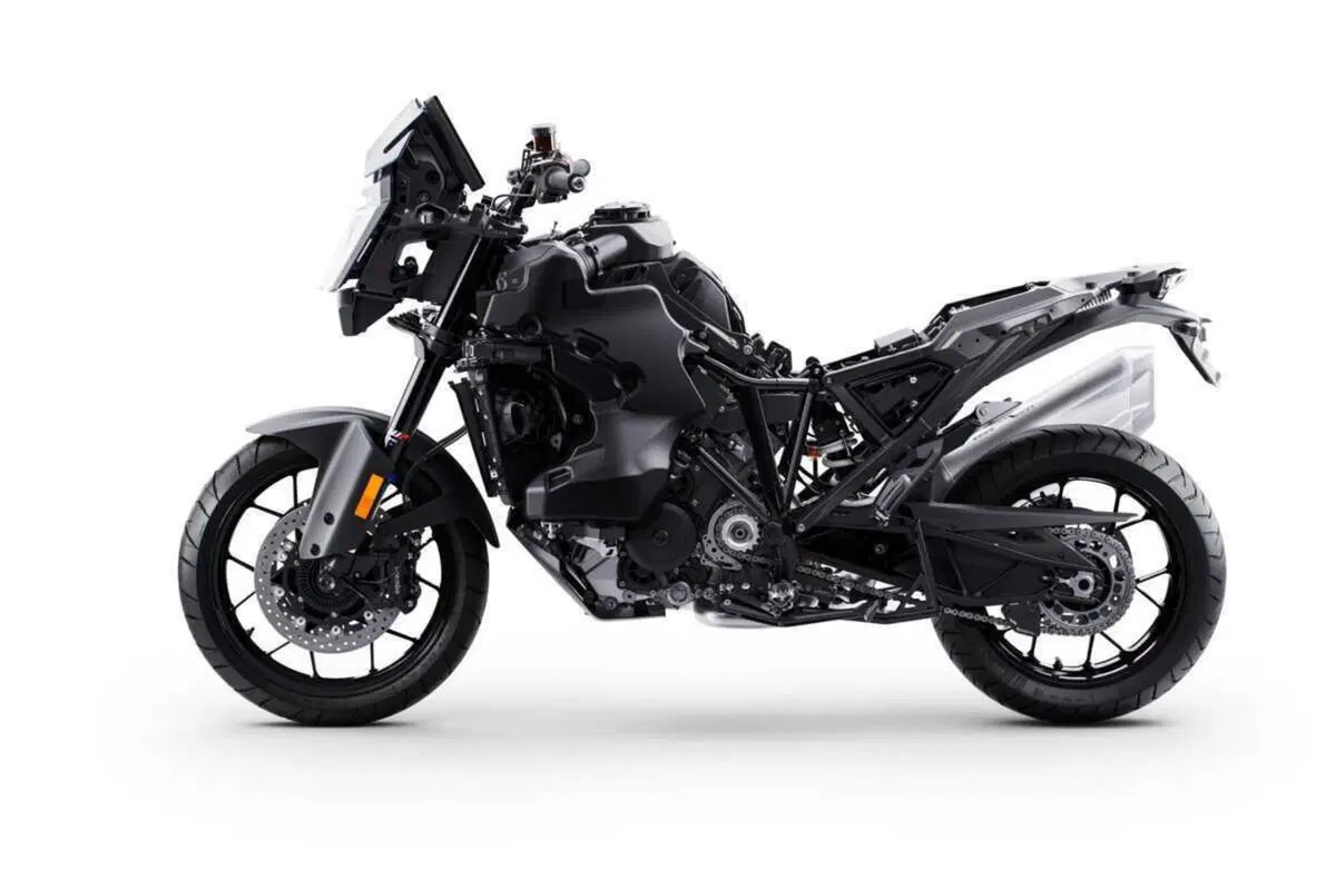 KTM 1390 Super Adventure 2026: sulla versione S EVO arriva il cambio automatico AMT [GALLERY e VIDEO] (34)