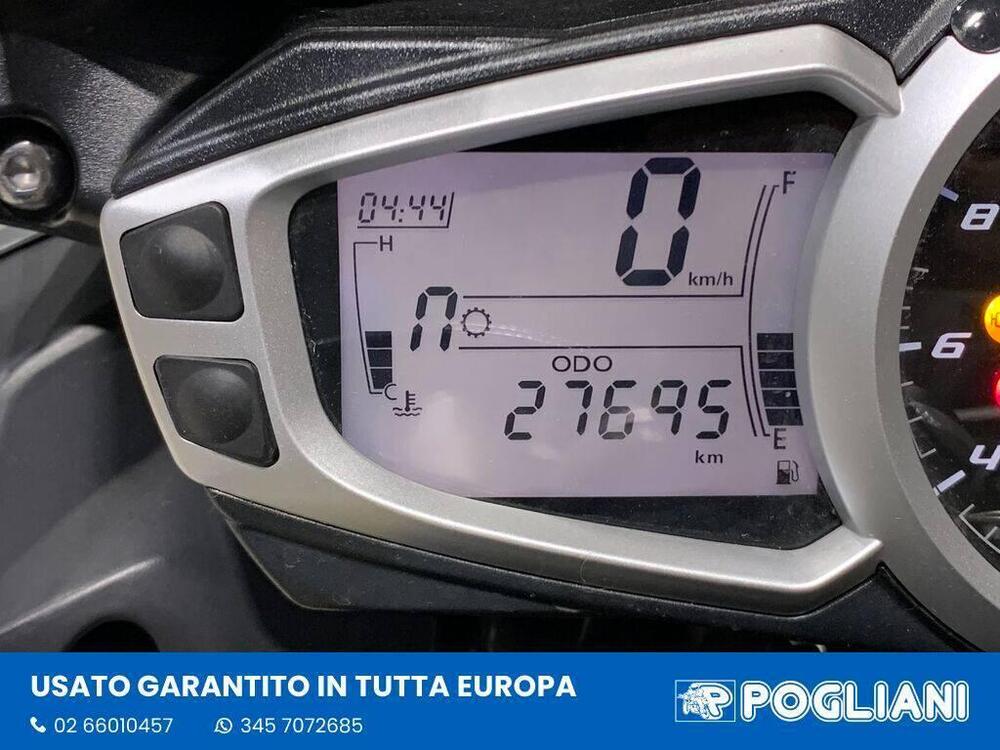 Triumph Street Triple (2013) (5)